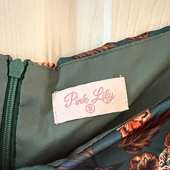 Pink Lily Floral Long Sleeve Satin Dress - Picture 4 of 4